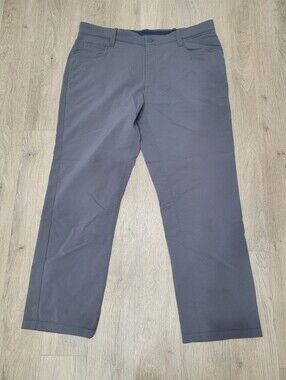 Louis Raphael Modern Fit Golfing Outdoor Grey Pants Size: W36 L30